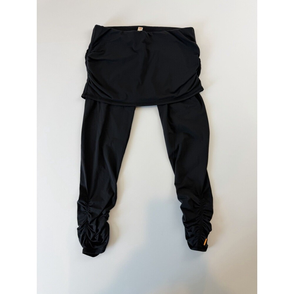 Lucy Skirted Capri Leggings Black Built-In Skirt Athleisure Small